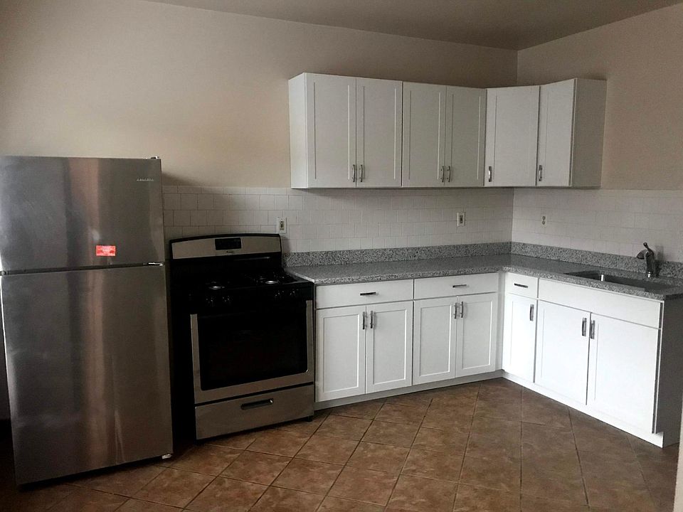 1st image of 11600 Mitchell St APT 1R