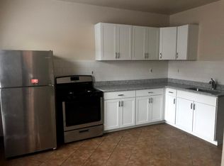 11600 Mitchell St APT 1R, Hamtramck, MI 48212