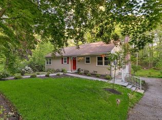 266 Pinewood Trl, Trumbull, CT 06611