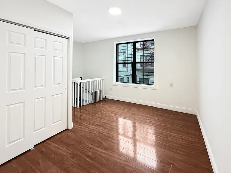 25 Church Ave #2B — Photo 1