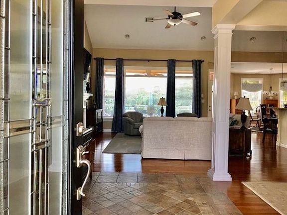 3rd image of 309 Oakmonte Cir