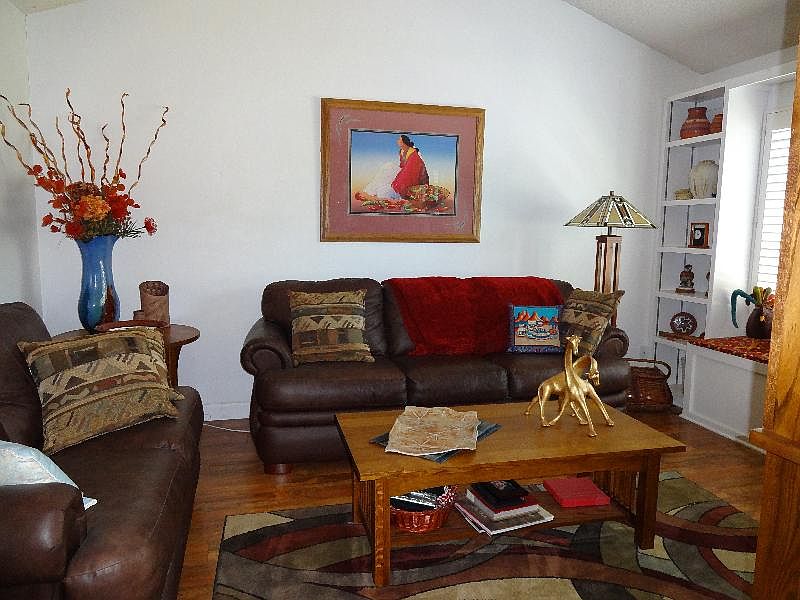 2nd image of 780 Coral Dr