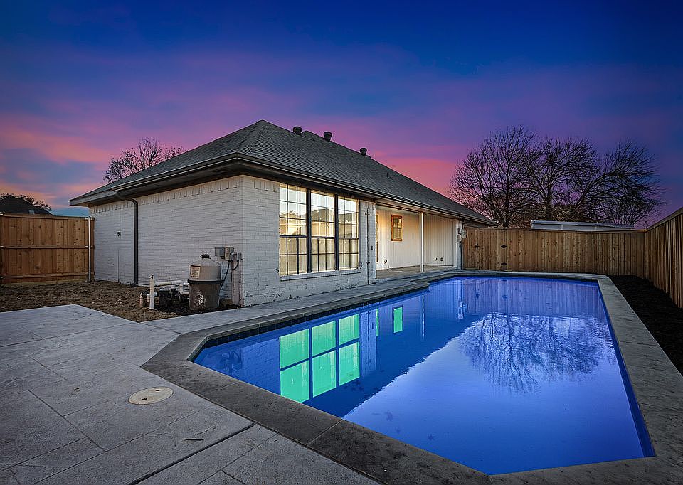 1st image of 4405 Arlen Ct