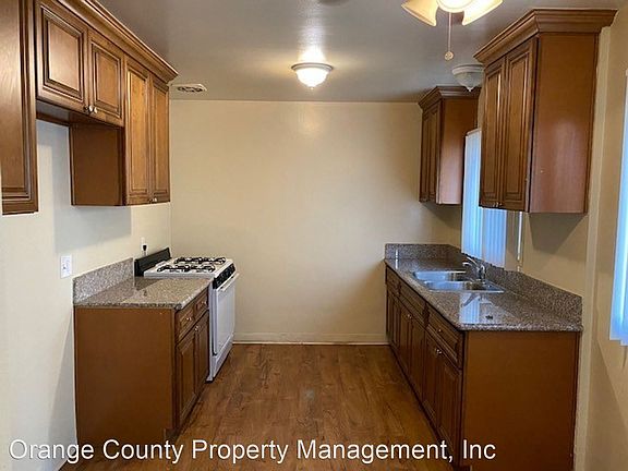 4th image of 1828 W Gramercy Ave APT B