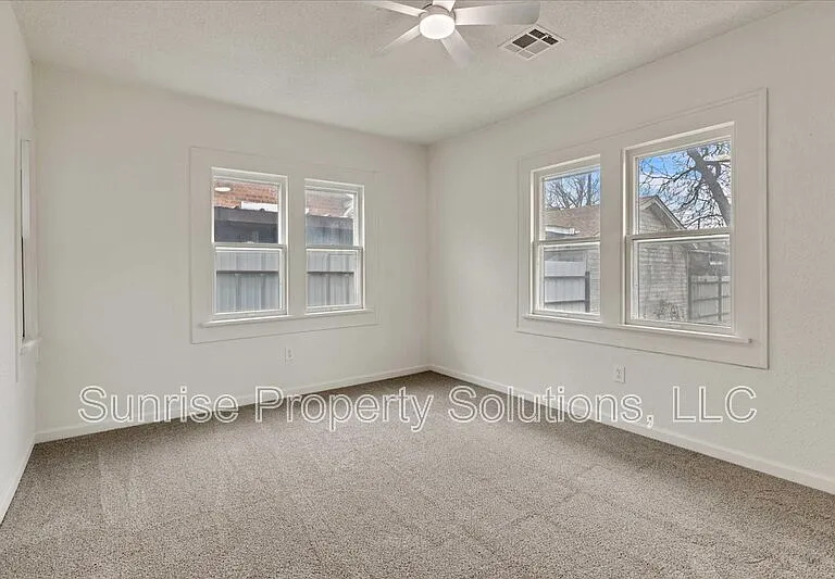 1704 NW 32nd St — Photo 6