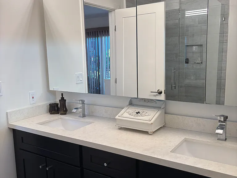 614 Lisa Way — Photo 4
