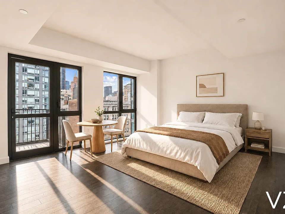 7 E 30th St #22A