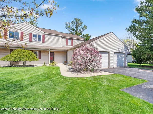 7412 Creekside Dr #15, Lansing, MI 48917