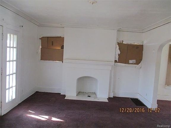 4th image of 2226 Taylor St #28