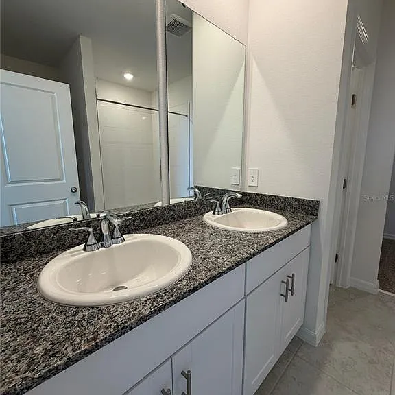5009 Katrina Dr — Photo 74
