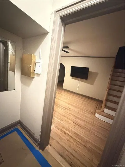 3 bed, 1.0 bath, 1384 sqft, $4,000 — Photo 4