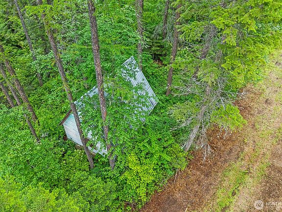 3rd image of 432 X Bussard Lake Road