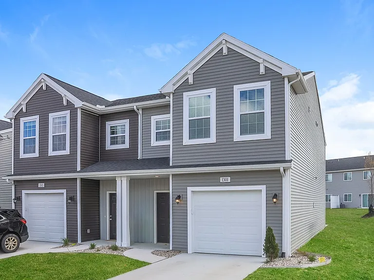 1301 Timber Hollow Ct — Photo 14