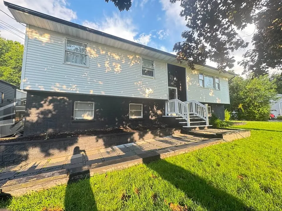 12 Brothers Rd