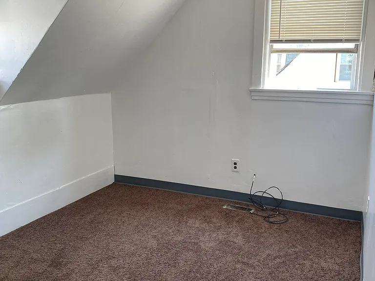 1200 Thomas St — Photo 7