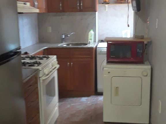 3rd image of 3145 Brighton 4 St #2X