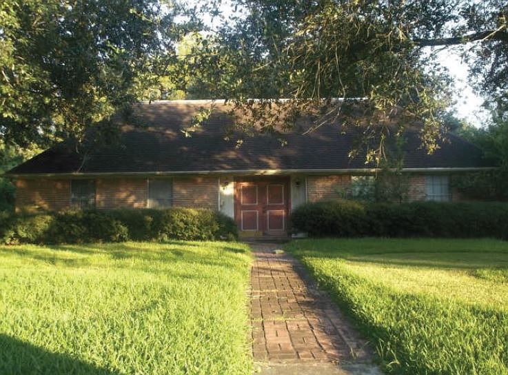 1st image of 2340 Evergreen Dr