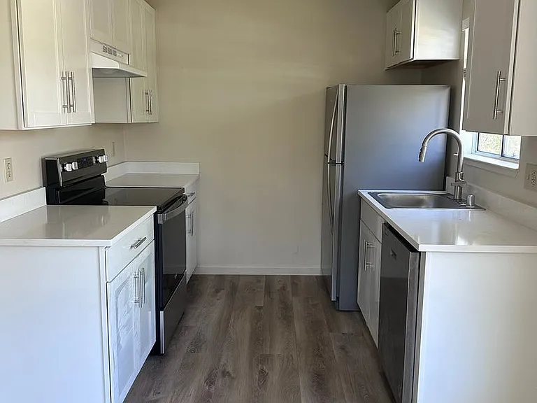 Great value, amazing location! 2 BR / 1 bath Napa $2,295 — Photo 14
