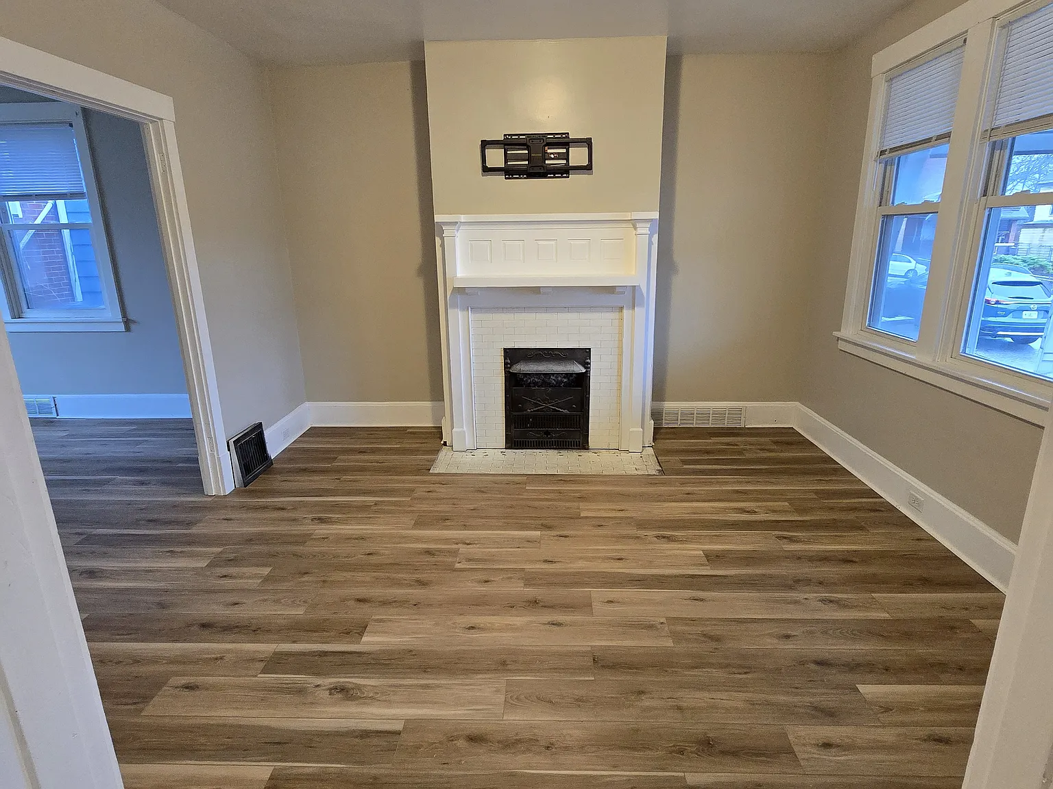 906 Gibson St — Photo 3