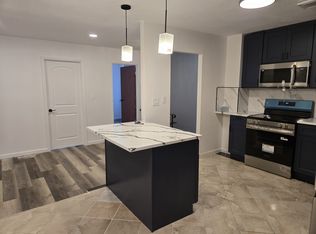 69-17 76th St #2, Middle Village, NY 11379