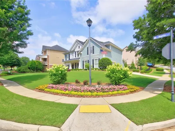 7423 Fireside Ln, Flowery Branch, GA 30542