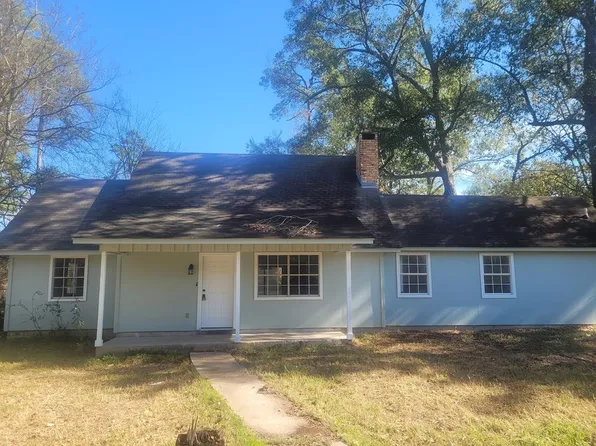 201 Kentwood Dr, Lufkin, TX 75901