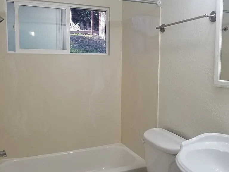 2076 Donald Dr — Photo 6
