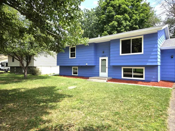 13316 Valley Forge Ln N, Champlin, MN 55316