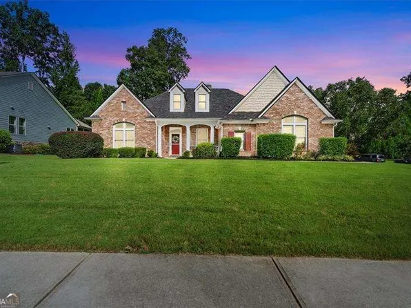 401 Trotters Run, Woodstock, GA 30188