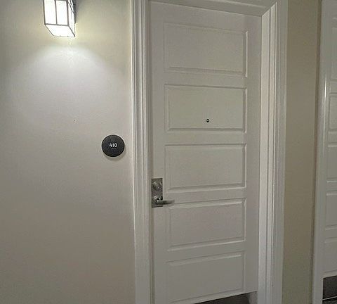 2nd image of 2917 Main St Unit 410