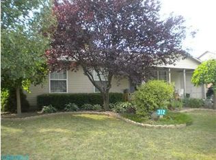 312 Meadow Dr, Circleville, OH 43113