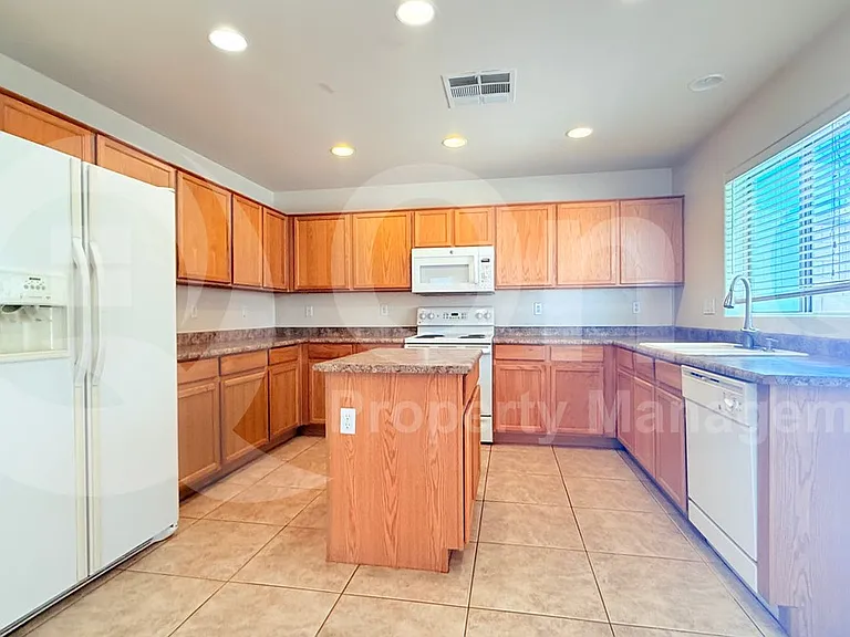 6458 W Blue Sky Dr — Photo 28