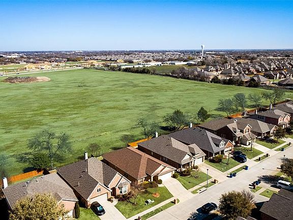 5th image of 316 Highland Ridge Dr