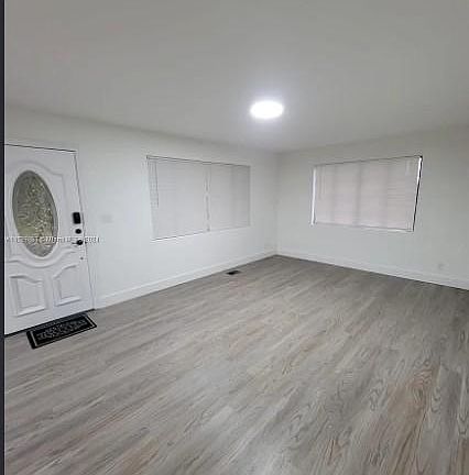 5th image of 434 SW 2nd St