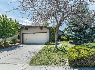 215 Meadow Brook Dr, Reno, NV 89519