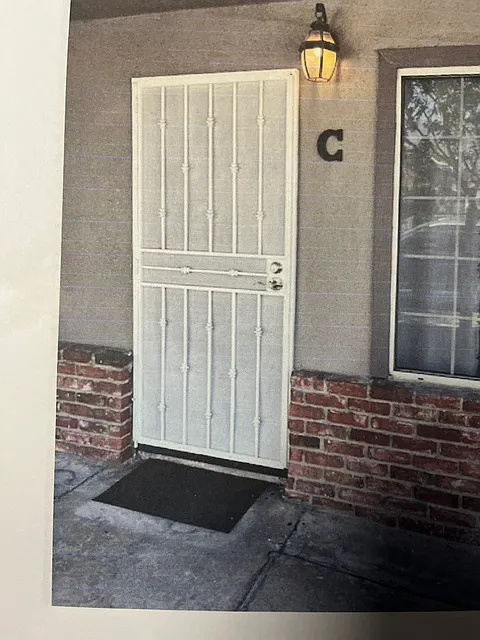 1 bed, 520 sqft, $1,900 — Photo 2
