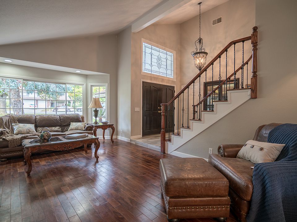 2nd image of 1578 Mimosa Ct