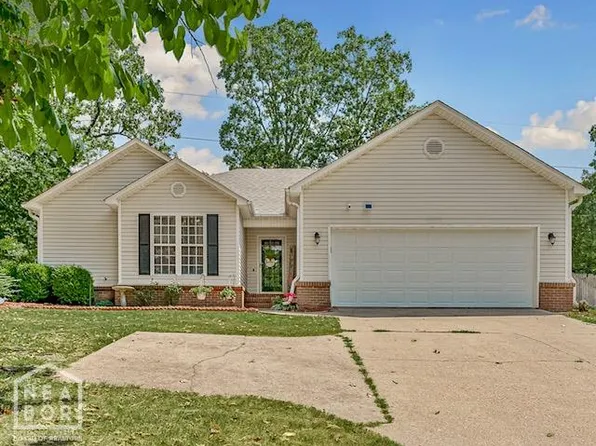 1900 Oakwood Cir, Jonesboro, AR 72404