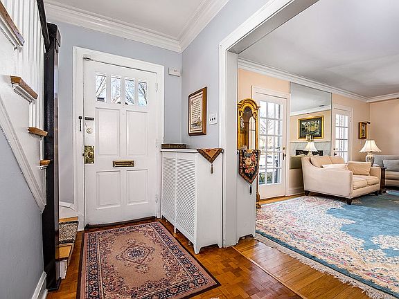 2nd image of 1435 Park Ave