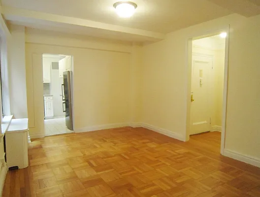 Rented by City Connections Realty | media 28