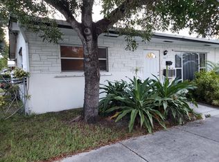 400 SW 8th St, Hallandale Beach, FL 33009