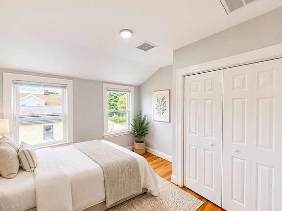5th image of 31 Averton St #3