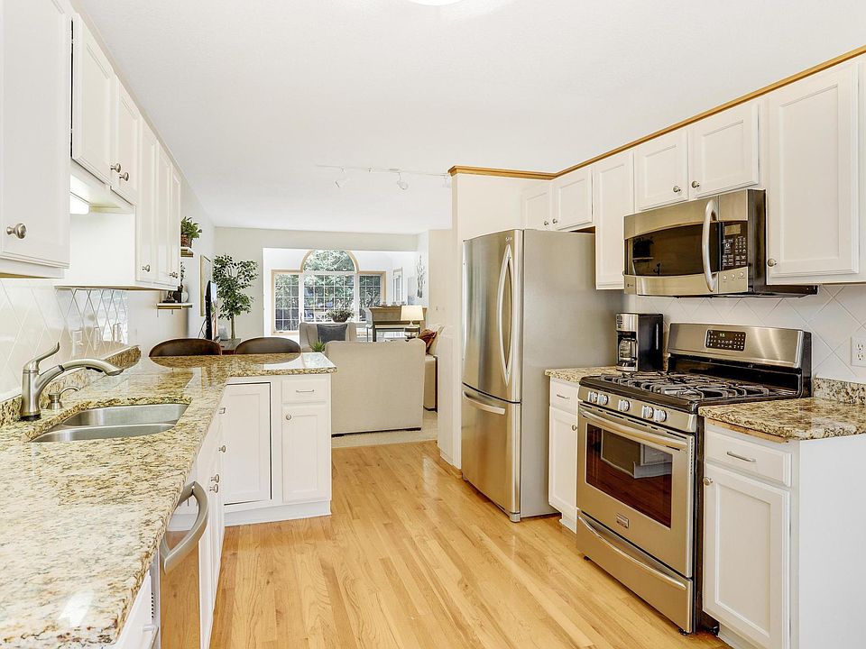 13997 Saint Andrew Dr, Eden Prairie, MN 55346 Zillow