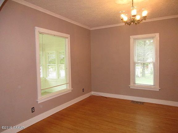Living Room (2)