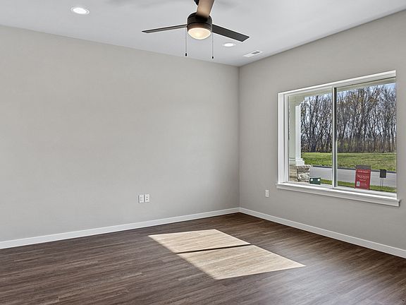 3rd image of 2144 Whispering Meadow Dr