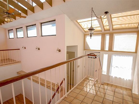 5th image of 4806 Excalibur Dr #0