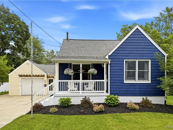 360 Aurora St, Lancaster, NY 14086