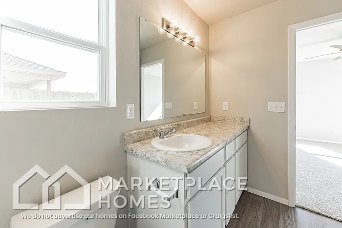 981 E Starling St — Photo 19