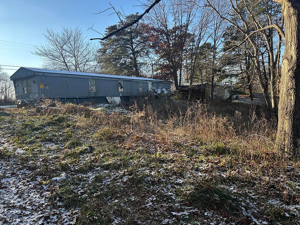 2nd image of 738 Maple Grove School Rd