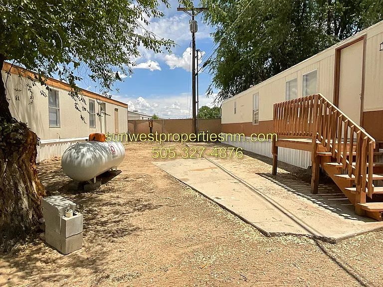 1310 Sanchez Ln — Photo 10